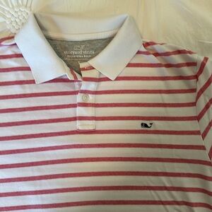 Vineyard Vines EDGARTOWN POLO. Men’s size SMALL. Subtle red stripe on white.